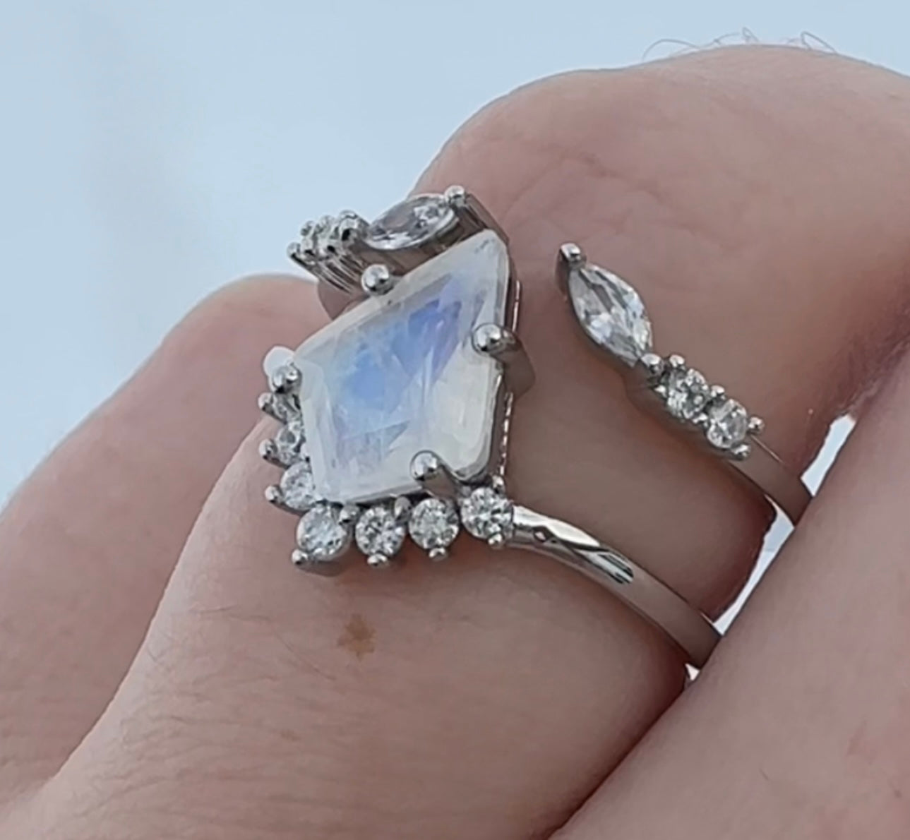 Everest Moonstone Ring Set