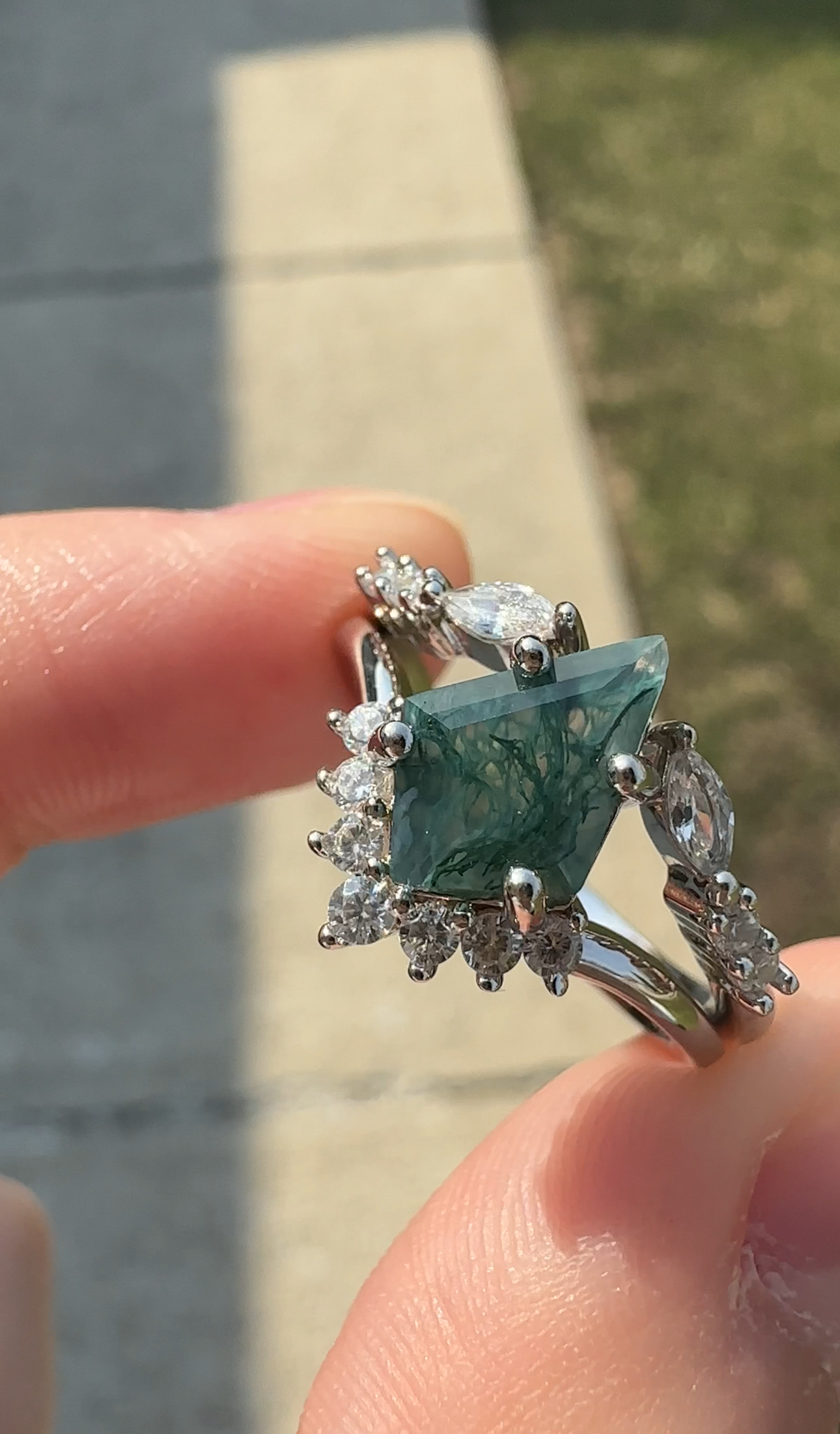 Everest Moss Agate Ring Set