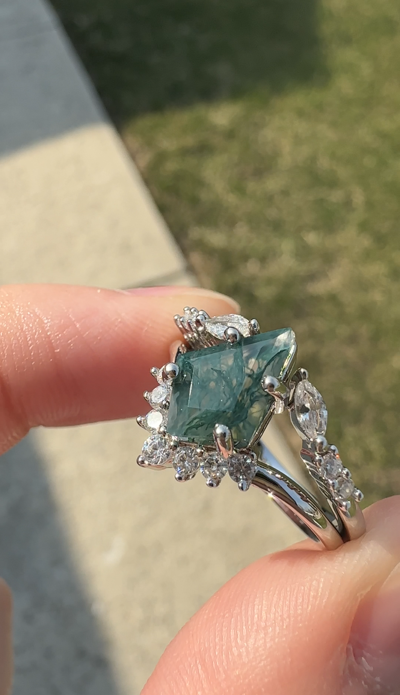 Everest Moss Agate Ring Set