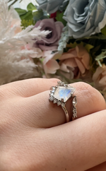 Everest Moonstone Ring Set